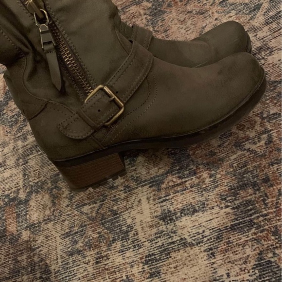 Talll Riding Boots - Picture 2 of 3